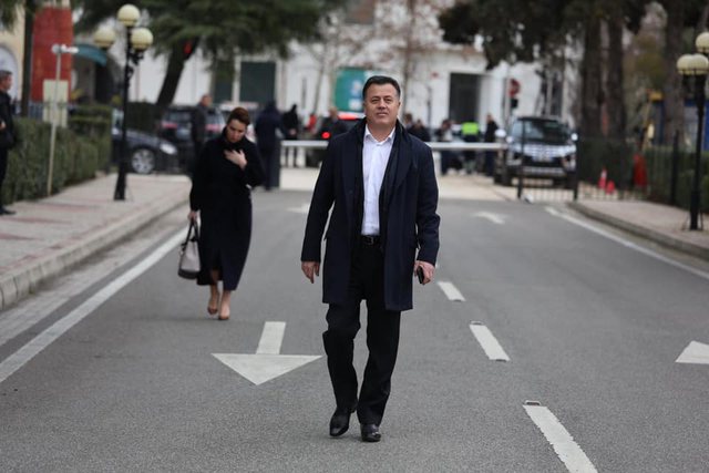 Amerika nuk e njeh mirë armikun e gjithë ambasadorëve amerikan Shqipëri, vetëm Mul Noka e di: Berisha, miku më i madh i SHBA. ‘Non grata’ prej lobimit të Soros!