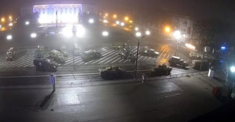 Forcat ruse pushtojnë qytetin e parë të madh ukrainas! Kryebashkiaku ka një thirrje për banorët: U futën në ndërtesën e Këshillit! Forcat ruse pushtojnë qytetin e parë të madh ukrainas! Kryebashkiaku ka një thirrje për banorët: U futën në ndërtesën e Këshillit!