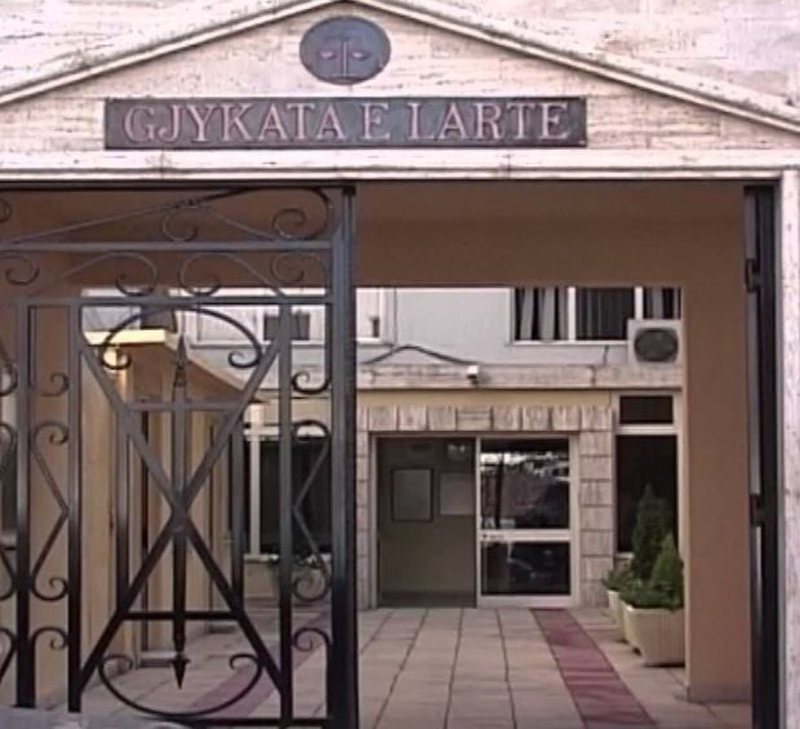 Plas skandal në Gjykatën e Lartë, paracaktohet anëtari i Gjykatës Kushtetuese, tërhiqet kandidati Karamuço, dështon procesi Plas skandal në Gjykatën e Lartë, paracaktohet anëtari i Gjykatës Kushtetuese, tërhiqet kandidati Karamuço, dështon procesi