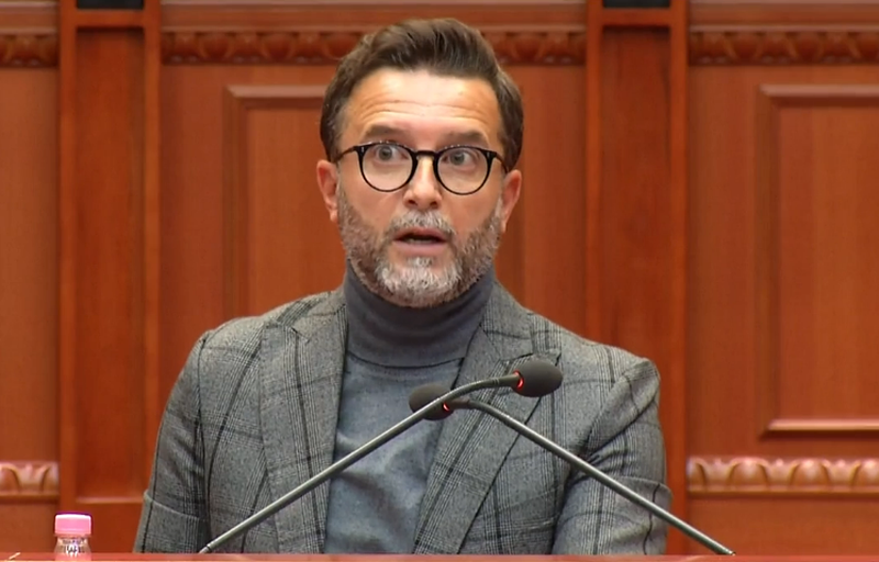 Braçe sulm frontal ministres së Bujqësisë