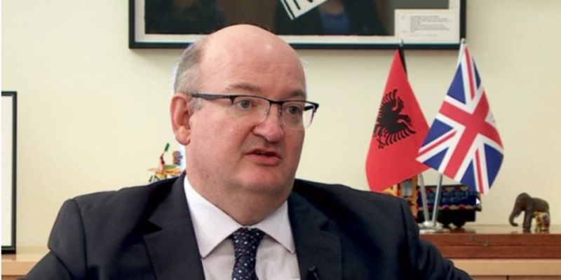 Pushtetarët shqiptarë fshehin miliona euro në Angli, ish-ambasadori britanik në Tiranë plas bombën: Londra sanksione ndaj politikanëve të korruptuar Pushtetarët shqiptarë fshehin miliona euro në Angli, ish-ambasadori britanik në Tiranë plas bombën: Londra sanksione ndaj politikanëve të korruptuar