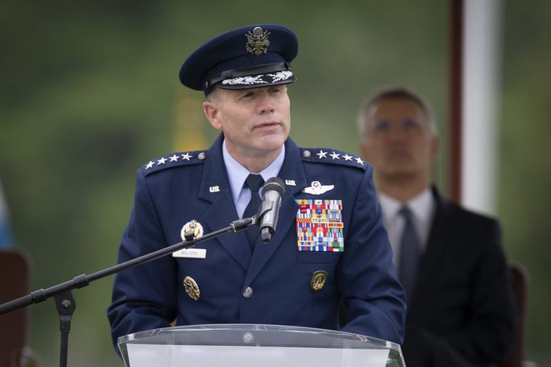 Gjenerali amerikan paralajmëron zhvillime të forta në Ballkan, nga “dora e zgjatur” e Putinit përtej Ukrainës dhe rreziku për destabilizim, ja çfarë thuhet për Shqipërinë Gjenerali amerikan paralajmëron zhvillime të forta në Ballkan, nga “dora e zgjatur” e Putinit përtej Ukrainës dhe rreziku për destabilizim, ja çfarë thuhet për Shqipërinë