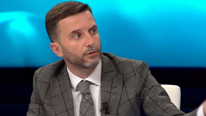 “Tregtarë miliarderë të plehrave kimike”, Braçe shpërthen i revoltuar dhe i përgjigjet biznesmenit të njohur që iu ‘ankua’ Edi Ramës: Do nxis hetim parlamentar për ju! Kurajo e madhe të gënjesh! “Tregtarë miliarderë të plehrave kimike”, Braçe shpërthen i revoltuar dhe i përgjigjet biznesmenit të njohur që iu ‘ankua’ Edi Ramës: Do nxis hetim parlamentar për ju! Kurajo e madhe të gënjesh!