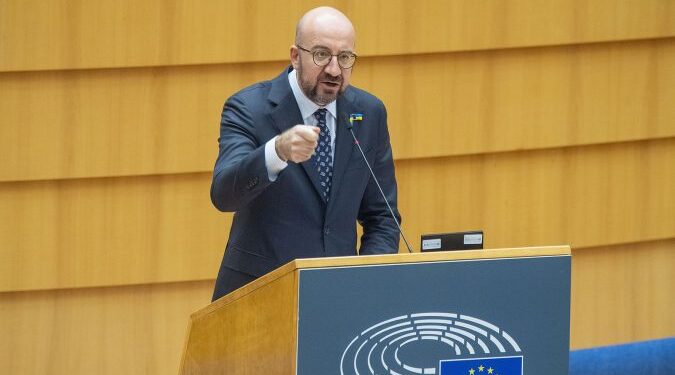 Kërkoi të ndalohen fluturimet mbi Ukrainë?! Presidenti i KE i përgjigjet Zelenskyt: Zona e ndaluar e fluturimit mbi Ukrainë mund të çojë drejt Luftës së III Botërore