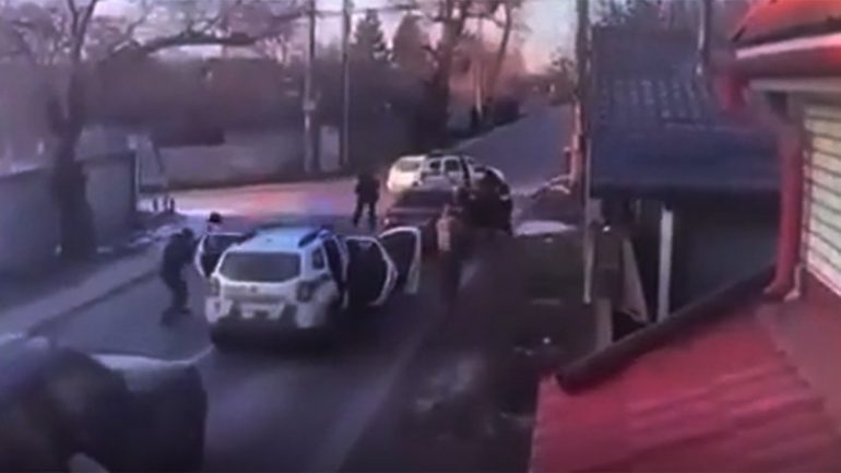 Pamje të rënda! Dyshohej si spiun rus: Ja momenti kur vritet zëvendës shefi i inteligjencës ukrainase