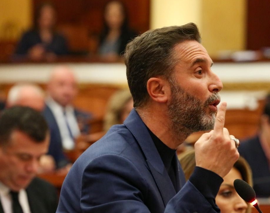 Erion Braçe kërkon interpelancë me ministren Krifca: Do kemi krizë ushqimore Erion Braçe kërkon interpelancë me ministren Krifca: Do kemi krizë ushqimore