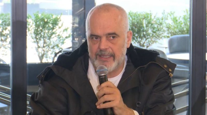 Rama paralajmëron kufizime të energjisë elektrike: Duhet të kursejmë! Rama paralajmëron kufizime të energjisë elektrike: Duhet të kursejmë!