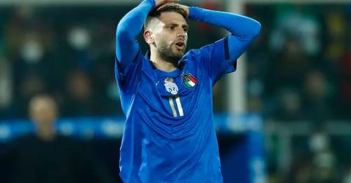Dramë në Palermo! Italia eliminohet nga Maqedonia e Veriut me një gol në shtesë dhe mbetet jashtë Botërorit Dramë në Palermo! Italia eliminohet nga Maqedonia e Veriut me një gol në shtesë dhe mbetet jashtë Botërorit