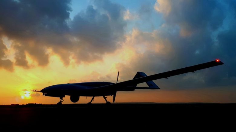 Ato që nuk i dimë për përdorimin e dronëve Bayraktar nga Ukraina?! Ja si qëndron “mitizimi” me të vërtetën! Ato që nuk i dimë për përdorimin e dronëve Bayraktar nga Ukraina?! Ja si qëndron “mitizimi” me të vërtetën!