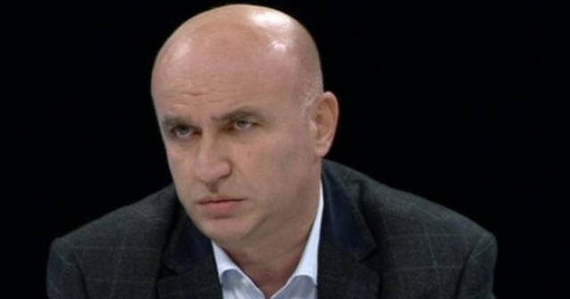 Dy fytyrat e Sali Berishës, përballë Ridvan Bodes dhe Anastas Angjelit Dy fytyrat e Sali Berishës, përballë Ridvan Bodes dhe Anastas Angjelit