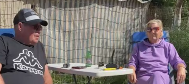 Erdhën për “bishën” dhe gjetën “të bukurën”, çifti nga Austria i dashuruar me Ksamilin Erdhën për “bishën” dhe gjetën “të bukurën”, çifti nga Austria i dashuruar me Ksamilin