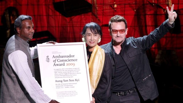 Mori çmimin Nobel për paqe, ish-kryeministrja rrezikon burgim të përjetshëm Mori çmimin Nobel për paqe, ish-kryeministrja rrezikon burgim të përjetshëm