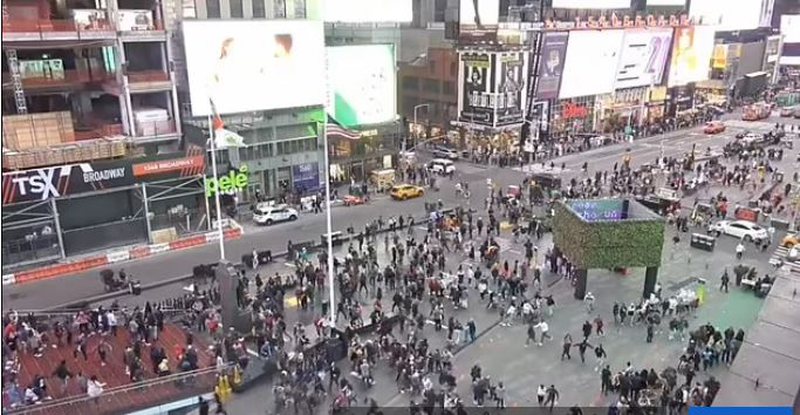 Tronditëse/ Shpërthim i fuqishëm në nëntokën e Times Square! Njerëzit vrapojnë të tmerruar: Publikohen VIDEOT çfarë po ndodh në qendrën e Manhatanit Tronditëse/ Shpërthim i fuqishëm në nëntokën e Times Square! Njerëzit vrapojnë të tmerruar: Publikohen VIDEOT çfarë po ndodh në qendrën e Manhatanit
