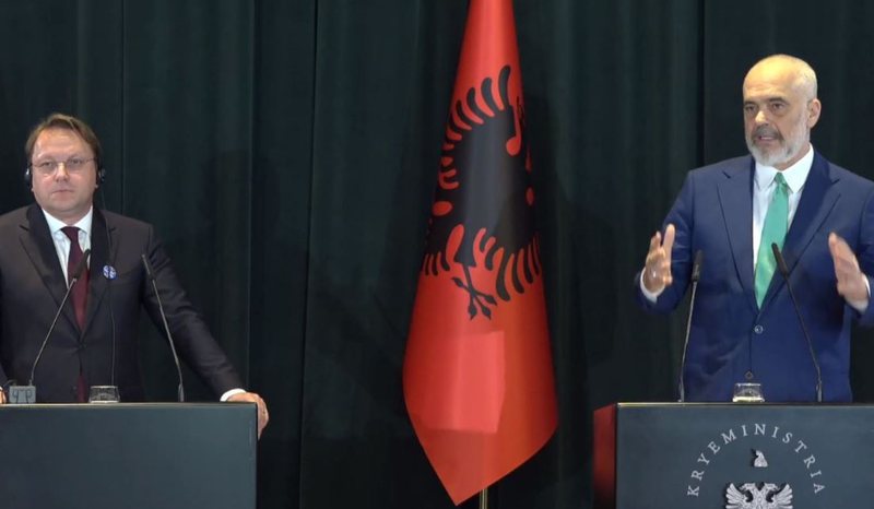 Ukrainë e dytë në Ballkan! Rama: Kosova dhe Serbia duhet të bëjnë paqe mes tyre, nuk ka rrugë tjetër Ukrainë e dytë në Ballkan! Rama: Kosova dhe Serbia duhet të bëjnë paqe mes tyre, nuk ka rrugë tjetër