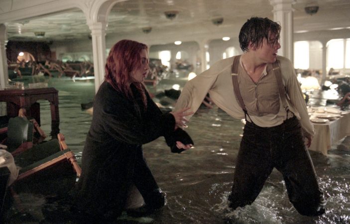 Të pathënat nga ngjarja reale: “Zjarri, batica dhe…” Ja pse ndodhi tragjedia e Titanikut! “Zjarri, batica dhe…”, ja pse ndodhi tragjedia e Titanikut! Të pathënat nga ngjarja reale: “Zjarri, batica dhe…” Ja pse ndodhi tragjedia e Titanikut! “Zjarri, batica dhe…”, ja pse ndodhi tragjedia e Titanikut!