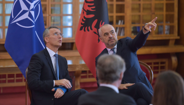 Mediat serbe alarmohen nga Rama si sekretari i përgjithshëm i NATO-s! Akademikja gjermane Suzana Starikov, trembet, i’a faturon 1 Prillit