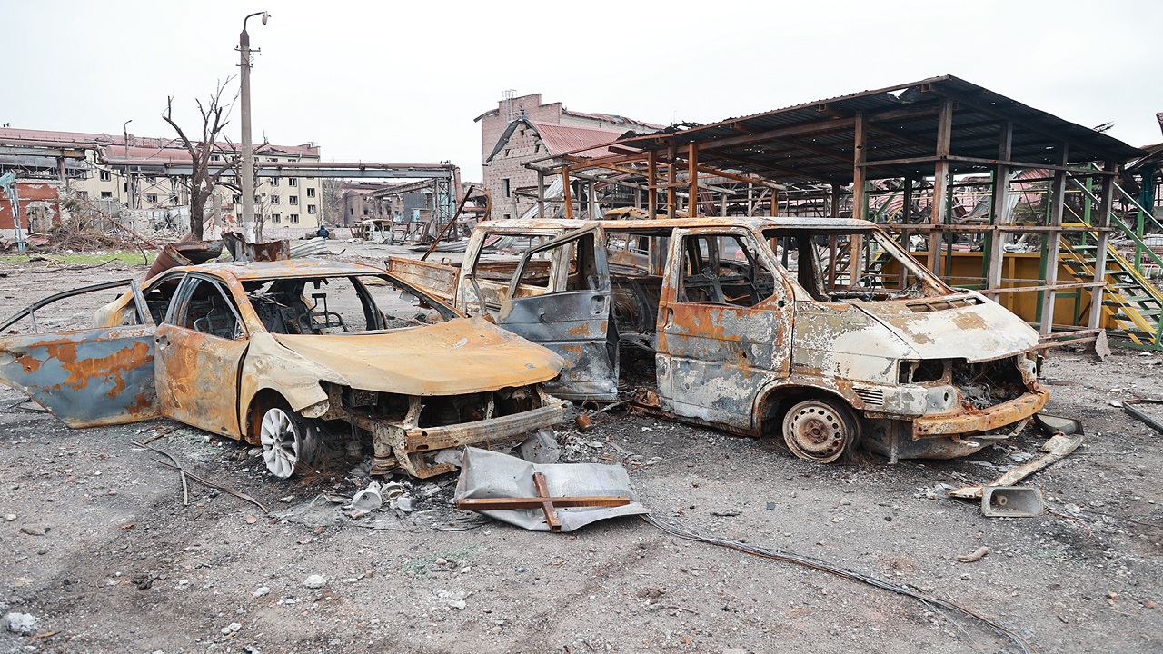 VIDEO/ Ushtarët rus shpërndajnë bukë për civilët! Ukraina: Mariupoli nuk dorëzohet! Ushtarët refuzojnë “ultimatumin” VIDEO/ Ushtarët rus shpërndajnë bukë për civilët! Ukraina: Mariupoli nuk dorëzohet! Ushtarët refuzojnë “ultimatumin”