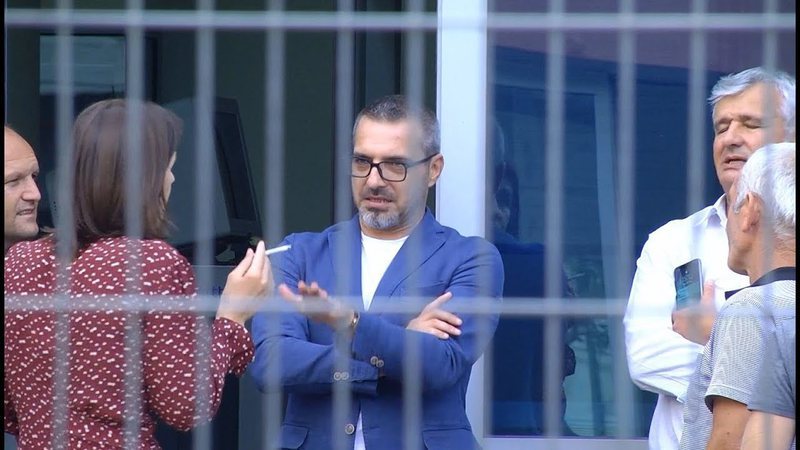 Saimir Tahiri lë qelinë, ish-ministri i Brendshëm do ta kryej pjesën e mbetur të dënimit në shtëpi Saimir Tahiri lë qelinë, ish-ministri i Brendshëm do ta kryej pjesën e mbetur të dënimit në shtëpi