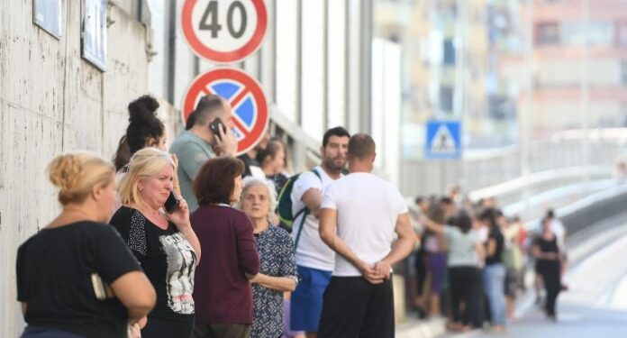 Lëkundje të fuqishme tërmeti në disa qytete të vendit! Lëkundje të fuqishme tërmeti në disa qytete të vendit!