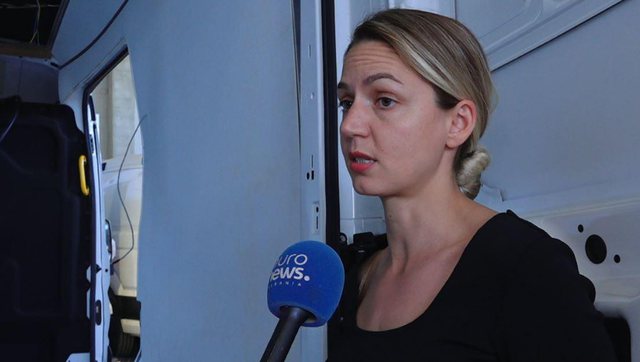 Sipërmarrësja shqiptare prodhon autoambulanca për vatrat e luftës në Ukrainë Sipërmarrësja shqiptare prodhon autoambulanca për vatrat e luftës në Ukrainë