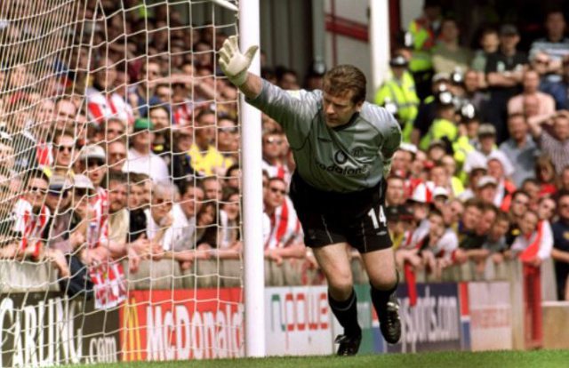 Aty ranë këmbanat e alarmit. Bomba me sahat po bën tik tak”! Ish-portieri legjendar diagnostikohet me kancer: Ka mesatarisht edhe 6 muaj jetë! Aty ranë këmbanat e alarmit. Bomba me sahat po bën tik tak”! Ish-portieri legjendar diagnostikohet me kancer: Ka mesatarisht edhe 6 muaj jetë!