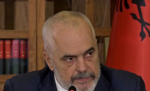 Abuzime me pensionet, Rama: Shumë shpejt dalin para drejtësisë strukturat brenda sistemit Abuzime me pensionet, Rama: Shumë shpejt dalin para drejtësisë strukturat brenda sistemit