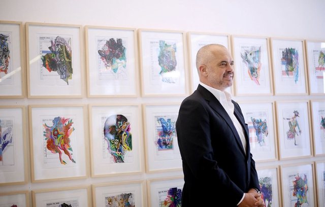 Askush nuk e priste! Edi Rama surprizon më veprimin e tij të fundit në rrjetet sociale Askush nuk e priste! Edi Rama surprizon më veprimin e tij të fundit në rrjetet sociale
