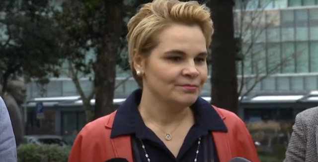 Monika Kryemadhi sulmon Erion Veliajn: Sot drejton ‘fijet e prera’ të Saimir Tahirit