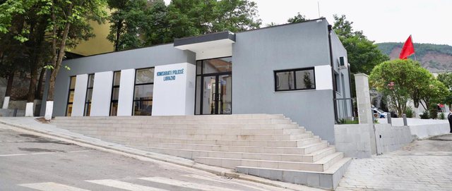 Dy burra “tradhtarë” që nuk i gjykon njeri dhe një problem me të drejtën e “publikimit” në Shqipëri Dy burra “tradhtarë” që nuk i gjykon njeri dhe një problem me të drejtën e “publikimit” në Shqipëri