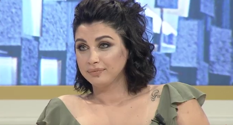 Çiljeta habit me rrëfimin e saj: Ja ç’më bëri doktori kur më futi në sallën e operimit Çiljeta habit me rrëfimin e saj: Ja ç’më bëri doktori kur më futi në sallën e operimit