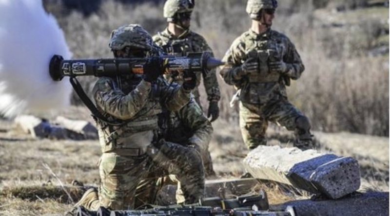 NATO dhe SHBA blindojnë Ballkanin, 5 mijë trupa zbarkojnë në Maqedoninë e Veriut NATO dhe SHBA blindojnë Ballkanin, 5 mijë trupa zbarkojnë në Maqedoninë e Veriut