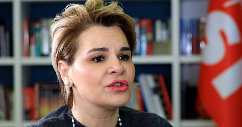 Drejtësia e ka harruar familjen më të korruptuar! Monika merr “detyrën” e BKH: Do arrestohet Ministrja e Bujqësisë! Në AZHBR është përfshirë në korrupsion Drejtësia e ka harruar familjen më të korruptuar! Monika merr “detyrën” e BKH: Do arrestohet Ministrja e Bujqësisë! Në AZHBR është përfshirë në korrupsion