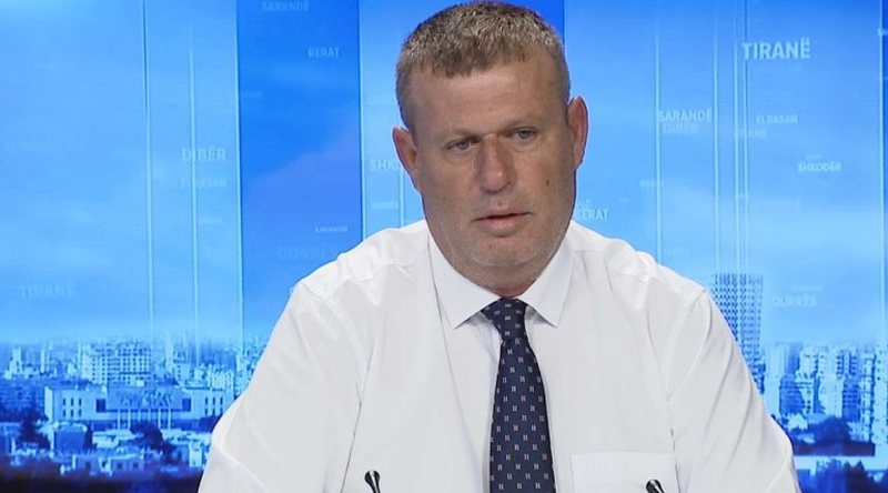 Ish-prokurori Hajdari plas “bombën”, zbulon se shumë zyrtarë të lartë të përfshirë në korrupsion kanë rënë në rrjetën e SPAK, publikimi i emrave çështje ditësh Ish-prokurori Hajdari plas “bombën”, zbulon se shumë zyrtarë të lartë të përfshirë në korrupsion kanë rënë në rrjetën e SPAK, publikimi i emrave çështje ditësh