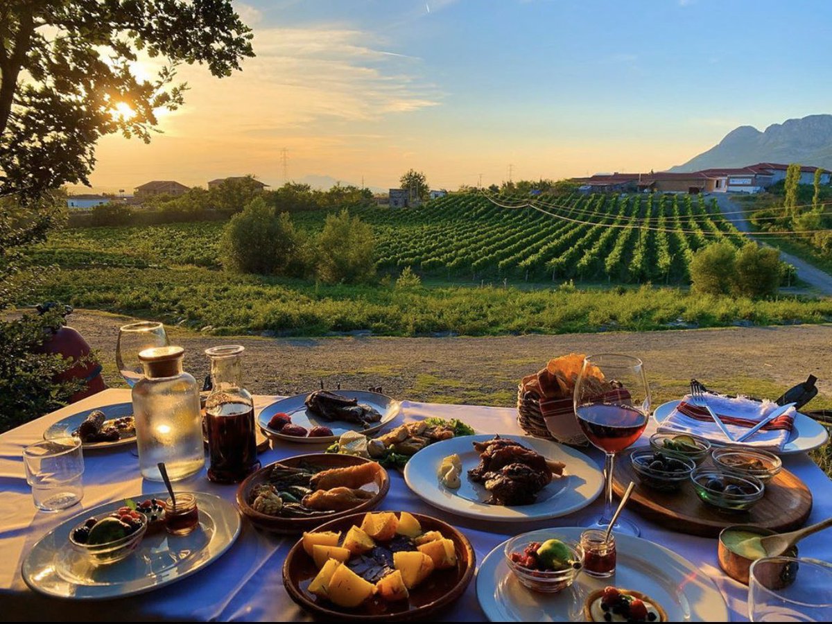 Shqipëria pushton faqet e prestigjiozes ‘Financial Times’: Reagon kryeministri Rama Shqipëria pushton faqet e prestigjiozes ‘Financial Times’: Reagon kryeministri Rama