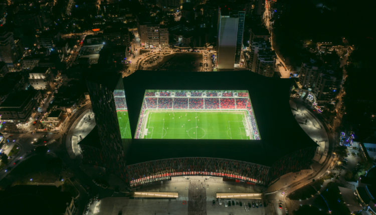 “Po e presin finalen me entuziasëm, qyteti ka një stadium të bukur”! Ambasadori italian u tregon Tiranën: Do ndiheni si në shtëpinë tuaj “Po e presin finalen me entuziasëm, qyteti ka një stadium të bukur”! Ambasadori italian u tregon Tiranën: Do ndiheni si në shtëpinë tuaj