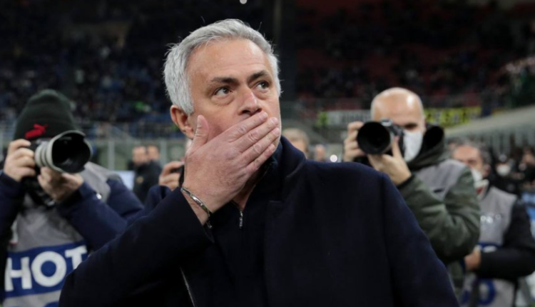 Kush do vijë në Tiranë më 25 Maj?! Murinjo kërkon biletën për në “Air Albania” nga “Olimpik, apel tifozëve: “Mos ejani në stadium për të parë ndeshjen, ejani për të luajtur”! Kush do vijë në Tiranë më 25 Maj?! Murinjo kërkon biletën për në “Air Albania” nga “Olimpik, apel tifozëve: “Mos ejani në stadium për të parë ndeshjen, ejani për të luajtur”!