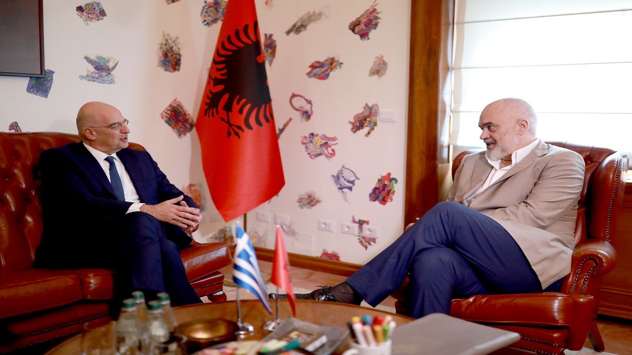 Media greke: Shqipëria na provokoi me “çështjen inekzistente” të çamëve Media greke: Shqipëria na provokoi me “çështjen inekzistente” të çamëve