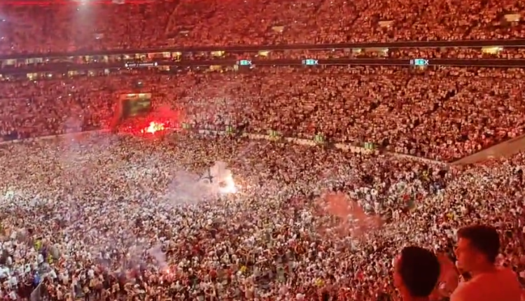 VIDEO/ Këta tifozë meritojnë Champions League, shihni shpërthimin e mbështetsve të Frankfurtit pas fitores së madhe VIDEO/ Këta tifozë meritojnë Champions League, shihni shpërthimin e mbështetsve të Frankfurtit pas fitores së madhe