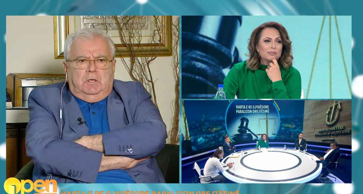 “A jeni në terezi a jo”?! Spartak Ngjela kundër avokatëve: Ç’punë keni ju me hartën e re gjyqësore?! Ishte gjëmë e madhe… “A jeni në terezi a jo”?! Spartak Ngjela kundër avokatëve: Ç’punë keni ju me hartën e re gjyqësore?! Ishte gjëmë e madhe…
