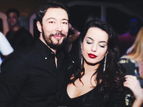 Shkëlzeni i “pret” shpresat Arminës, për martesë: Nuk ndryshon gjë, unë në shtëpi të kam Shkëlzeni i “pret” shpresat Arminës, për martesë: Nuk ndryshon gjë, unë në shtëpi të kam