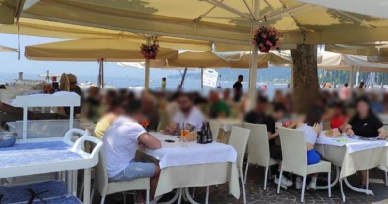 Bie papritur pa ndenja në tokë, 25-vjeçari shqiptar humb jetën duke iu shërbyer klientëve Bie papritur pa ndenja në tokë, 25-vjeçari shqiptar humb jetën duke iu shërbyer klientëve