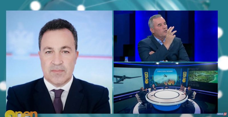 Po më ngacmove më, do të them…“! Të sfidoj këtu ose në Prokurori”, plas sherri mes ish kreut të emergjencave Shemsi Prençit dhe Niko Peleshit Po më ngacmove më, do të them…“! Të sfidoj këtu ose në Prokurori”, plas sherri mes ish kreut të emergjencave Shemsi Prençit dhe Niko Peleshit