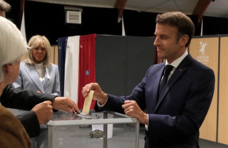 Macron humbet shumicën absolute në parlament Macron humbet shumicën absolute në parlament