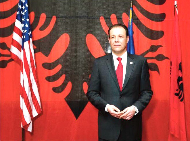 Mark Gjonaj thirrje shqiptarëve në SHBA: Bashkohuni të rizgjedhim Mike Benedetto anëtar asambleje. Ai ka qenë gjithmonë një avokat i komunitetit tonë Mark Gjonaj thirrje shqiptarëve në SHBA: Bashkohuni të rizgjedhim Mike Benedetto anëtar asambleje. Ai ka qenë gjithmonë një avokat i komunitetit tonë