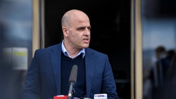 Kovaçevski refuzon ftesën e Zelenksyt, nuk i bashkohet Ramës dhe Abazoviçit në Kiev Kovaçevski refuzon ftesën e Zelenksyt, nuk i bashkohet Ramës dhe Abazoviçit në Kiev