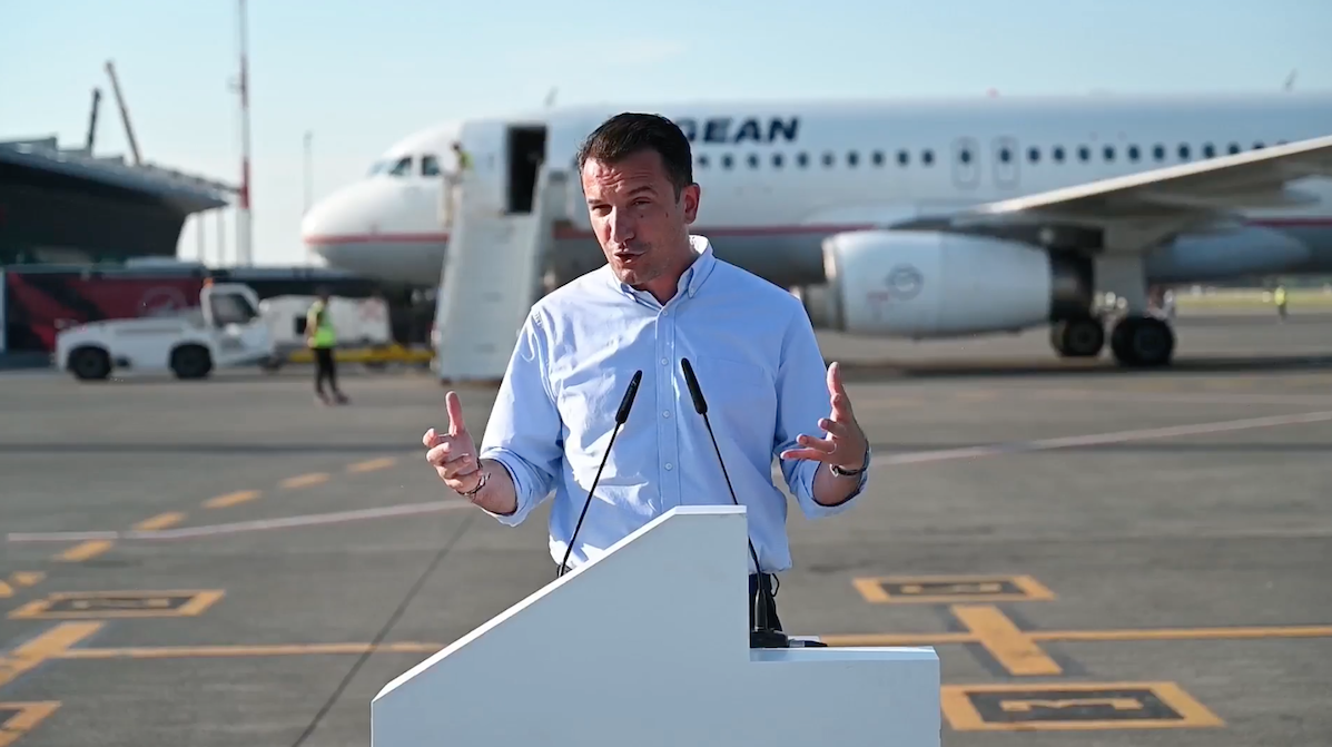 Erion Veliaj merr në qafë udhëtarët shqiptarë, u vjedh pushimet dhe kursimet: Kompania greke “Aegean” anullon fluturimet e linjës direkte Tiranë-Kretë, nuk kthen as paratë Erion Veliaj merr në qafë udhëtarët shqiptarë, u vjedh pushimet dhe kursimet: Kompania greke “Aegean” anullon fluturimet e linjës direkte Tiranë-Kretë, nuk kthen as paratë