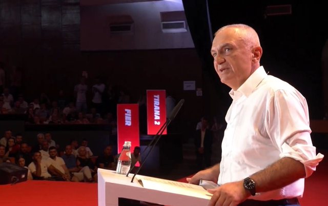 Ujku qimen e ndërron, por zakonin s’e harron!