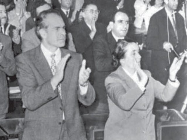 Një vështrim rreth “rolit” të Kristaq Ramës në varjen e një poeti dhe a do përmendej ai prej Sali Berishës po të mos ishte i ati i kryeministrit? Një vështrim rreth “rolit” të Kristaq Ramës në varjen e një poeti dhe a do përmendej ai prej Sali Berishës po të mos ishte i ati i kryeministrit?