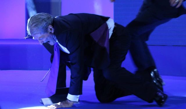 Berisha paralajmëron: Do të organizoj revoltën më të madhe që ka parë ky vend me Ilirin! Qytetarët i “masakrojnë”: Oh çfarë kombinim i fëlliqur! Këta janë KKK…kriminelë, ku*va, dhe kafshë Berisha paralajmëron: Do të organizoj revoltën më të madhe që ka parë ky vend me Ilirin! Qytetarët i “masakrojnë”: Oh çfarë kombinim i fëlliqur! Këta janë KKK…kriminelë, ku*va, dhe kafshë