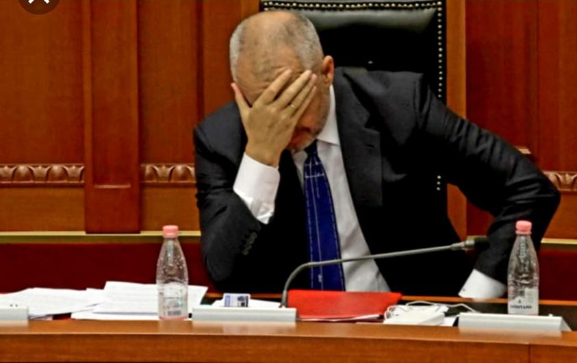 Edi Rama , njeriu në politikën Shqiptare pa kundërshtarë politike! Edi Rama , njeriu në politikën Shqiptare pa kundërshtarë politike!